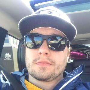 Meet your Posher, Devin